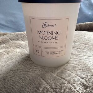 Better Homes And Gardens Morning Blooms Scented Candle - White
